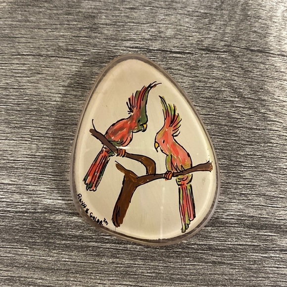 Love Lens Jewelry - Vtg hand painted cockatoo glasses lens